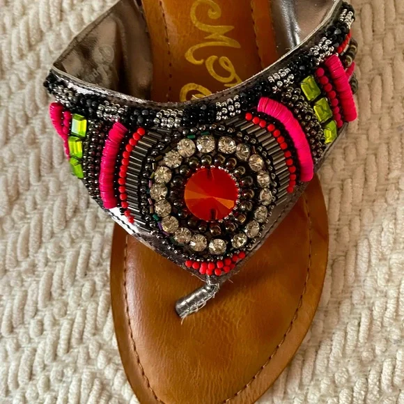 Naughty Monkey Electric Shine Fuchsia Thong Sandals - Picture 3 of 5